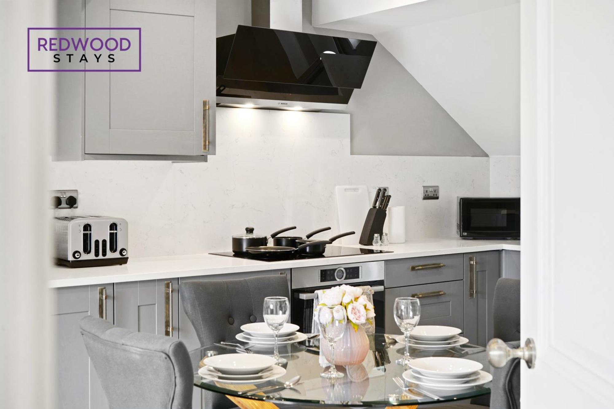 Top Quality 2 Bed 1 Bath Apartments For Contractors By Redwood Stays Reading Esterno foto
